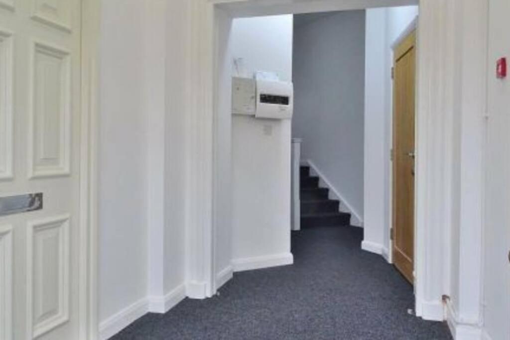 Rarefind C.19th Loft With Balcony.nec/bhx 10 Mins. Apartment