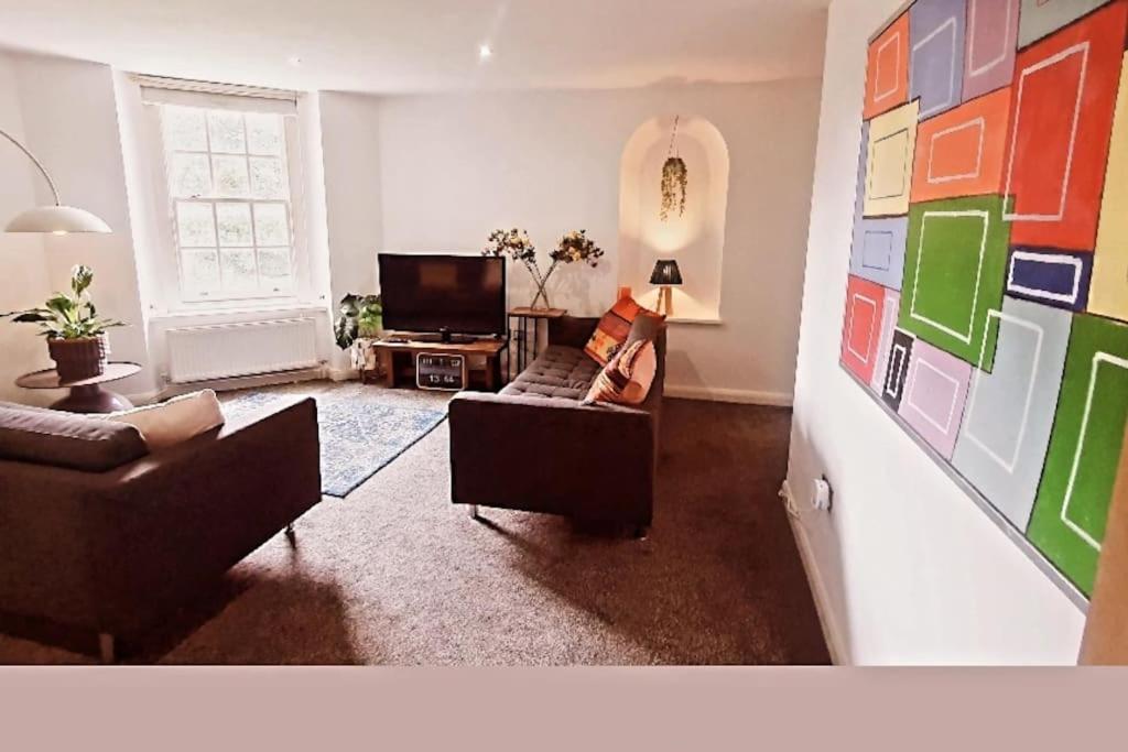 Rarefind C.19th Loft With Balcony.nec/bhx 10 Mins. *