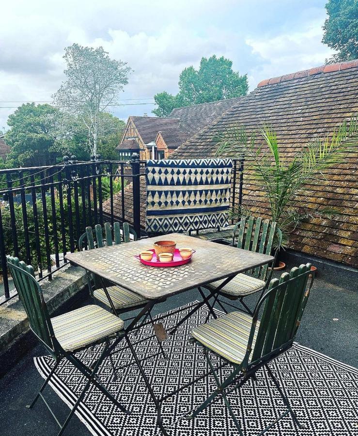 Apartment Rarefind C.19th Loft With Balcony.nec/bhx 10 Mins. Coleshill